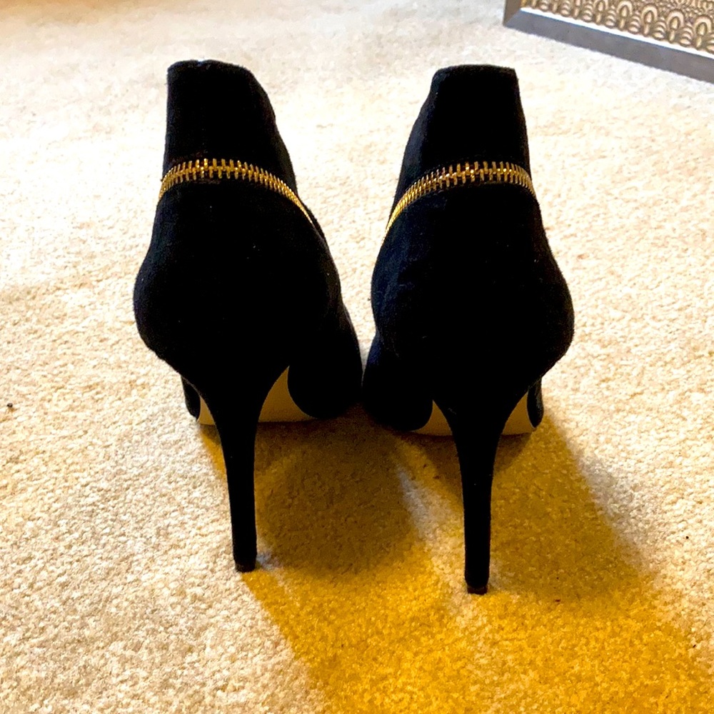 Party shoe! Enzo black suede 4.5 inch heal. Size 9.